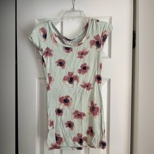 Frenchi t-shirt. Size S